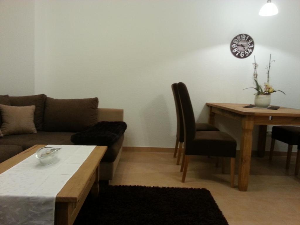 Ferienwohnung Ohmeis room 6